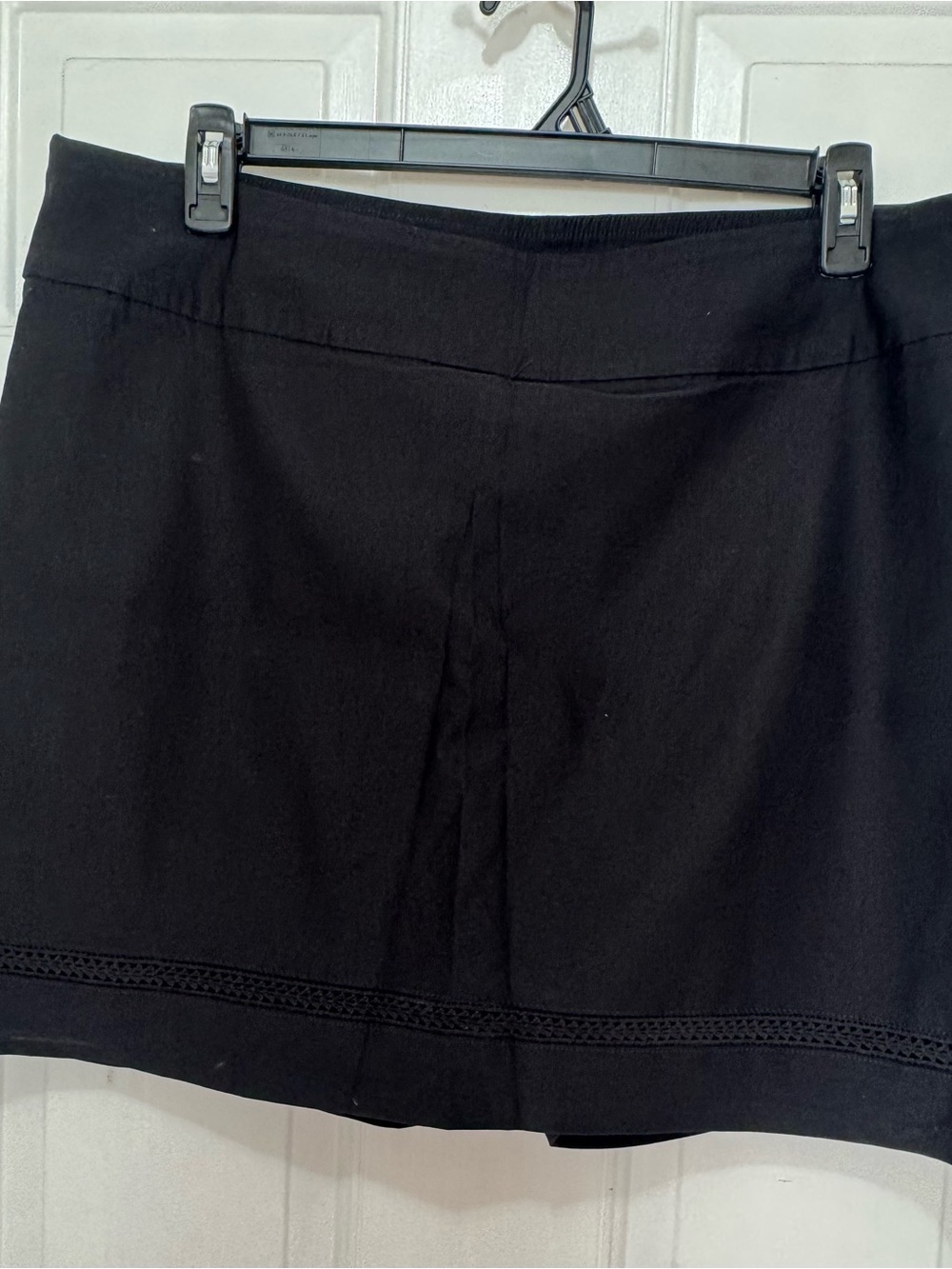 NWOT Crown & Ivy Black Millennium Crochet Lace Trim Skort - 18W